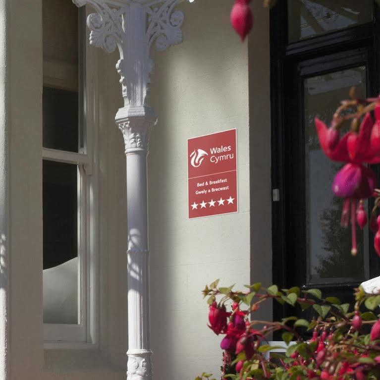Escape Boutique B&B Llandudno Exterior foto